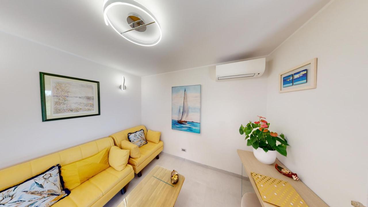 Design Apartment Emerald Viskovo Bagian luar foto