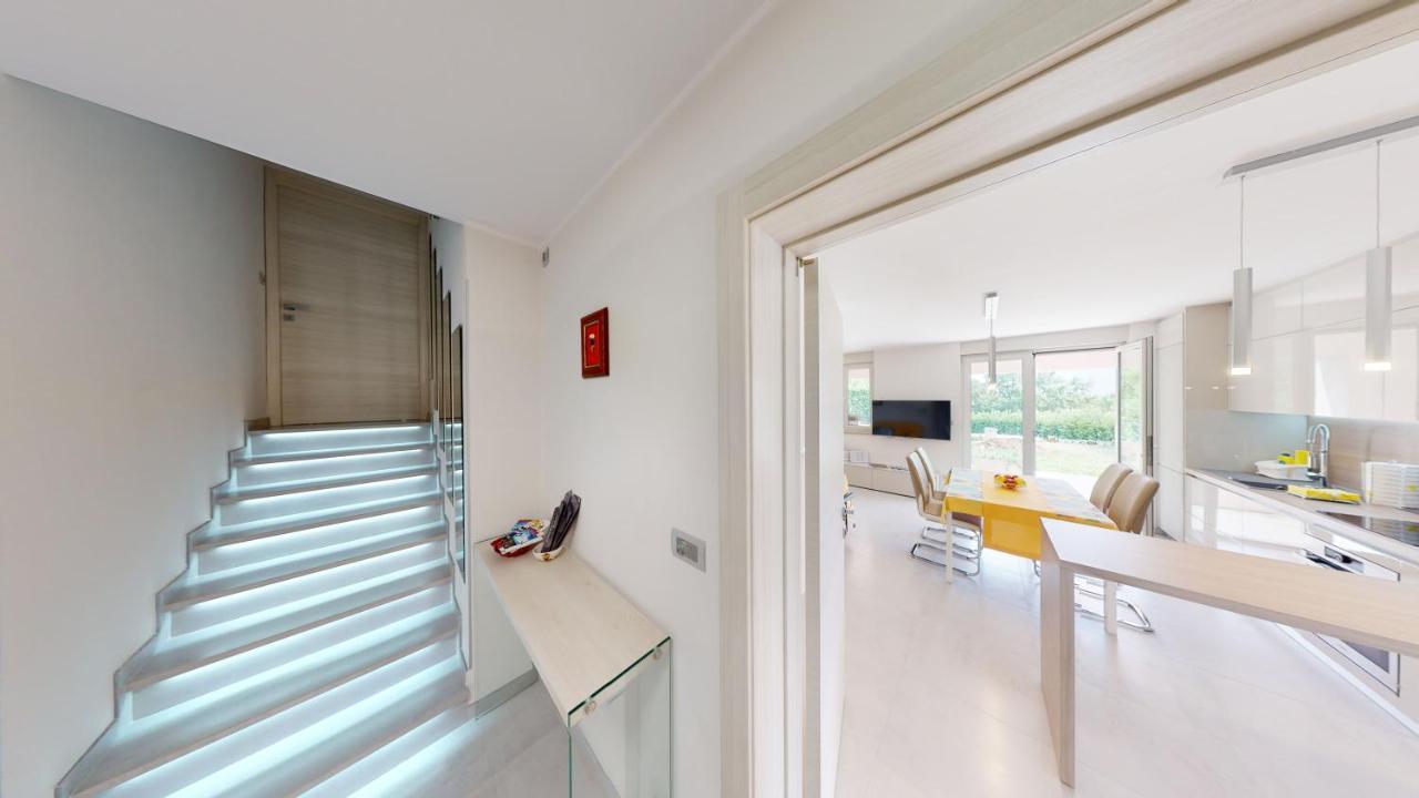 Design Apartment Emerald Viskovo Bagian luar foto